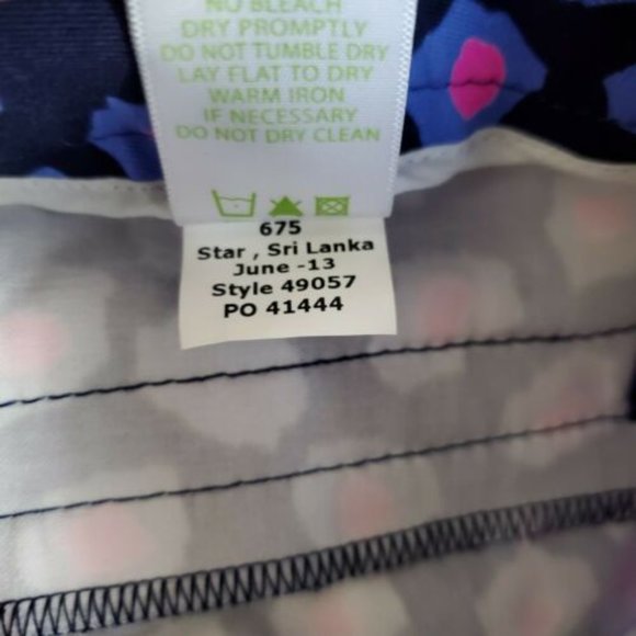 Lilly Pulitzer printed luxury capris Spotted Ankle Pants Zip navy pink Sz 0 flat - Picture 6 of 11